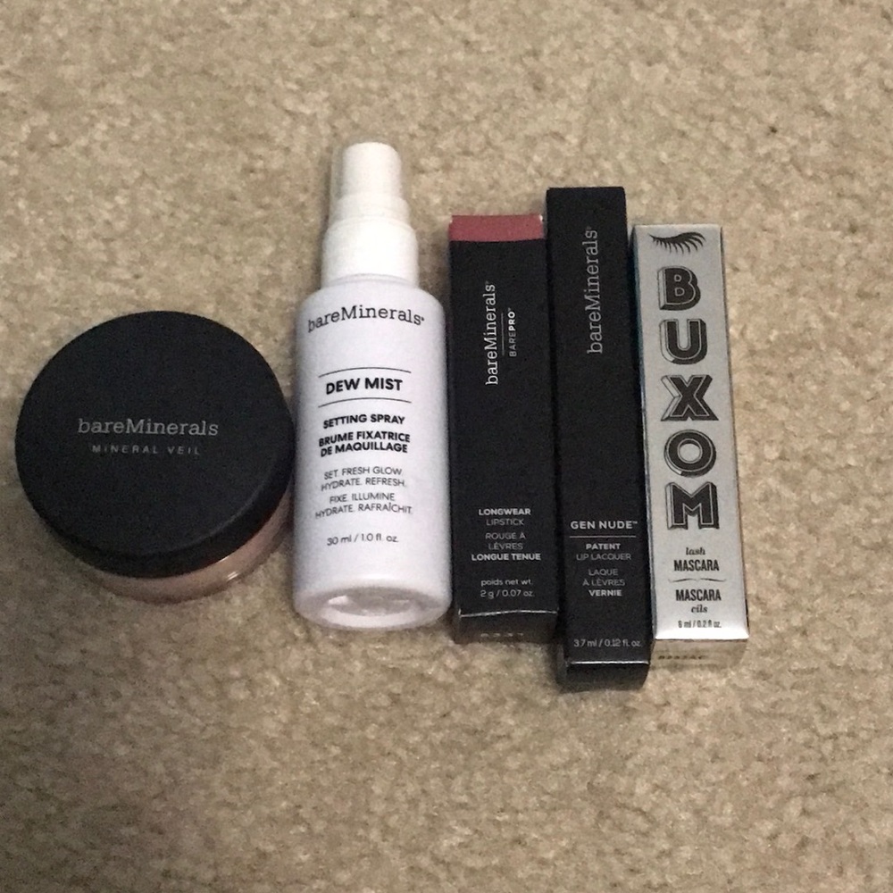 Bare Mineral Holiday Bundle!!